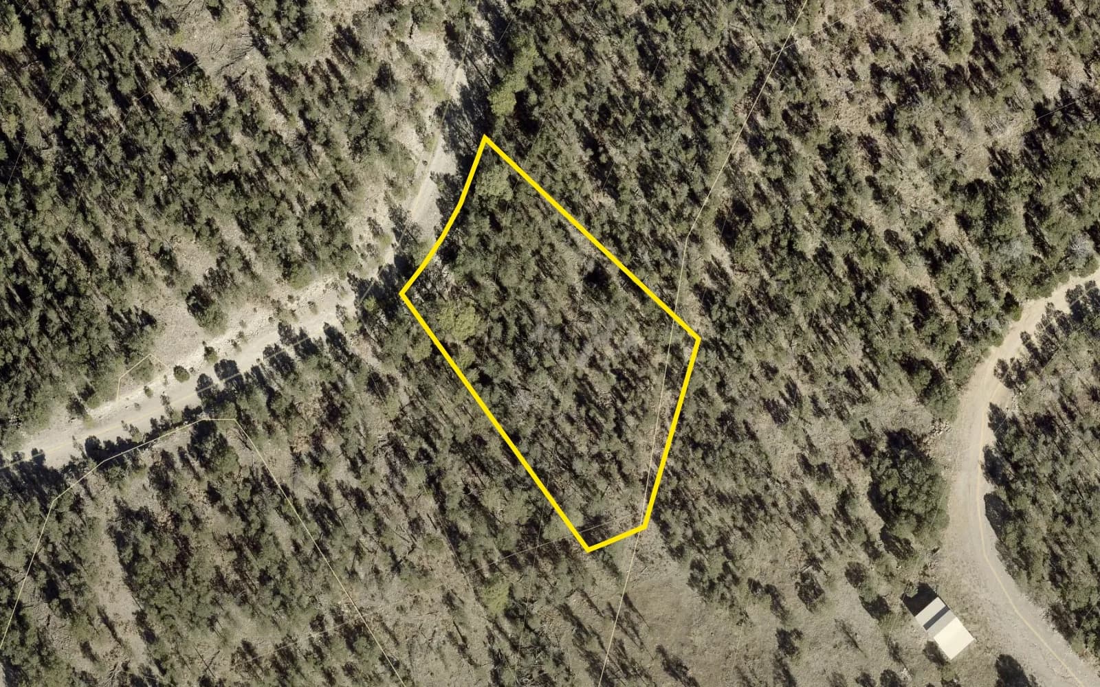 County 2026 aerial with the lot outlined in yellow