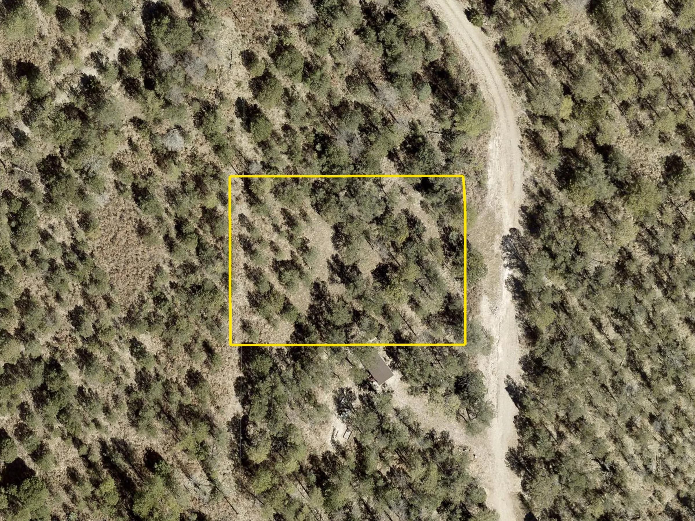 County 2026 aerial with the lot outlined in yellow