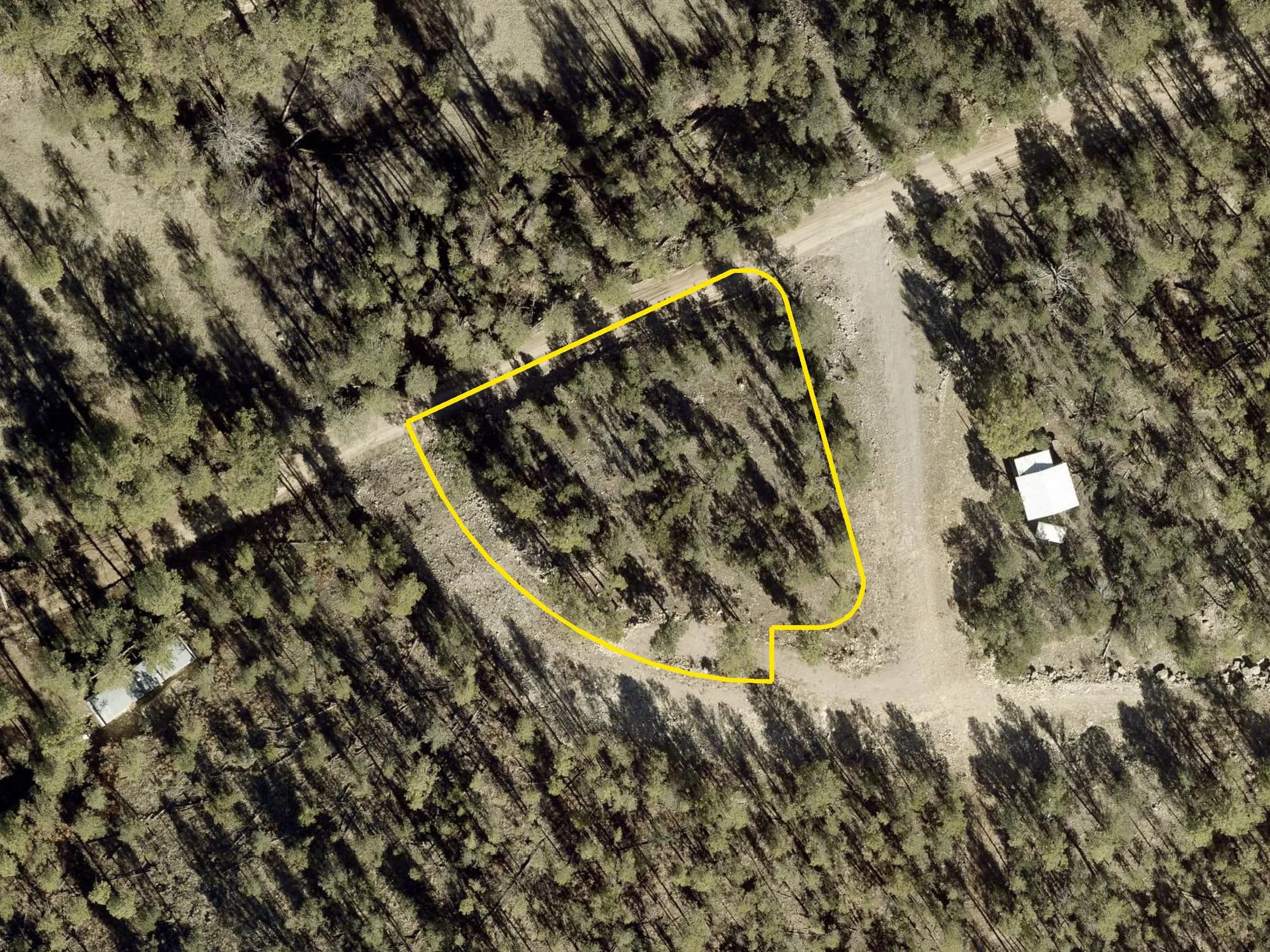 County 2026 aerial with the lot outlined in yellow
