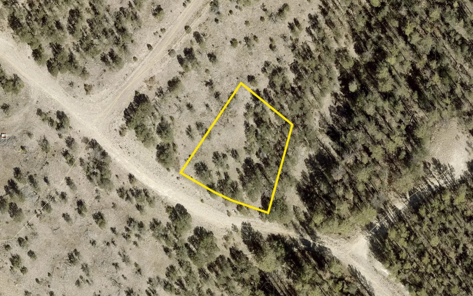 County 2026 aerial with the lot outlined in yellow
